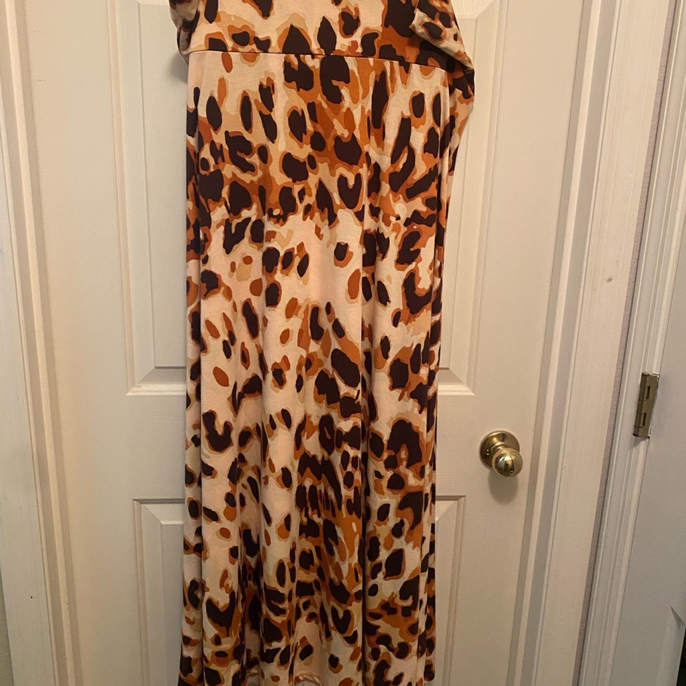 EUC LuLaRoe Leopard Print Maxi Skirt Size 3XL